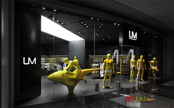 服装专卖店装修设计_服装店装修_服装店效果图
